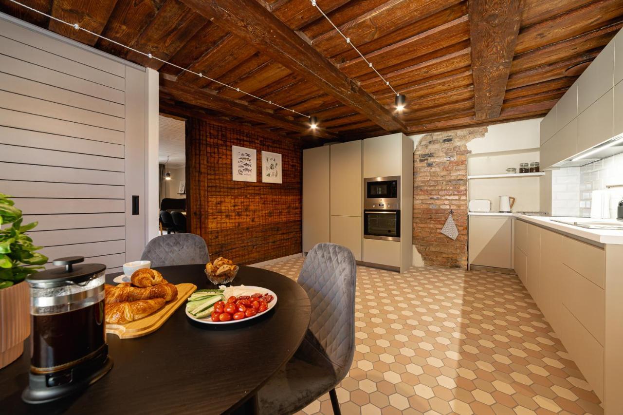 Fotografa Apartamenti Кулдига Экстерьер фото