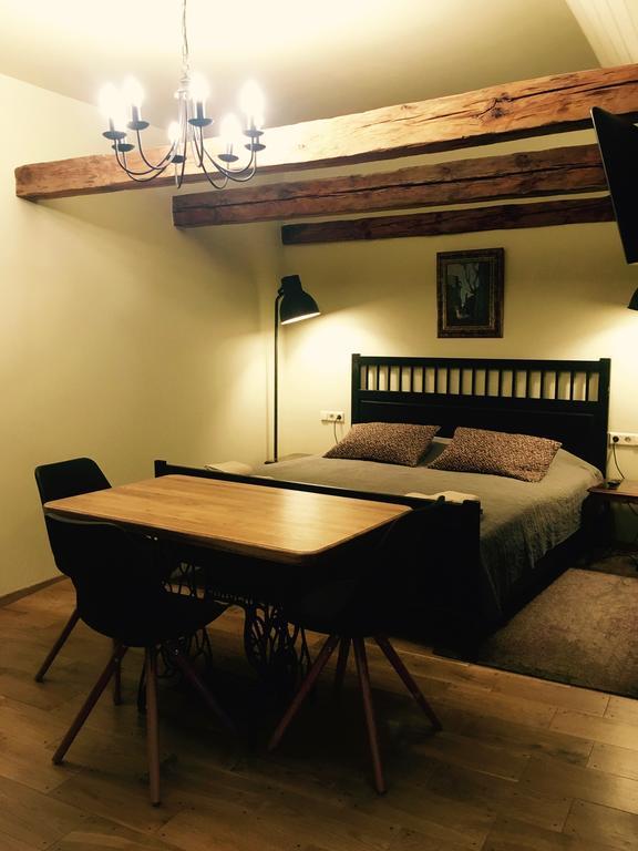 Fotografa Apartamenti Кулдига Экстерьер фото